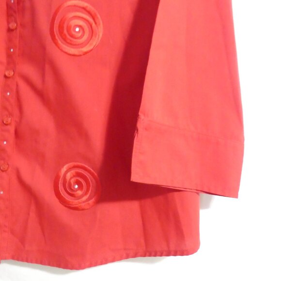 ISAAC'S DESIGNS | large | Red Button Up Blouse - Picture 9 of 16